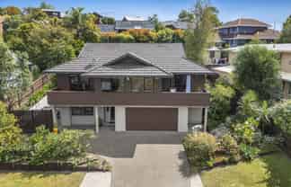 32 Unsworth Drive, Unsworth Heights