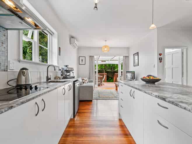 12 Achilles Crescent, Devonport