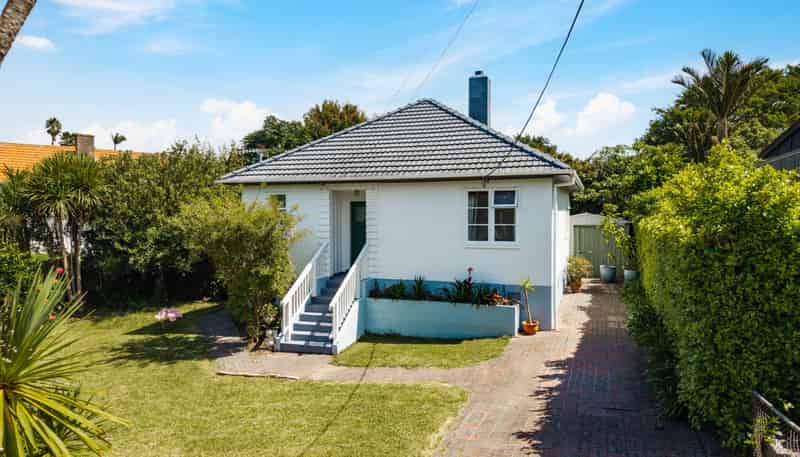 12 Achilles Crescent, Devonport