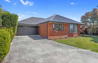 33 Royal Park Drive, Parklands