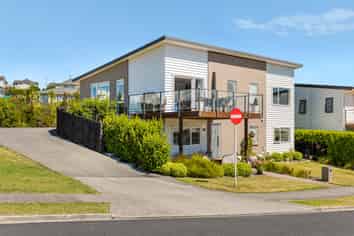 2C Parkview Drive, Gulf Harbour