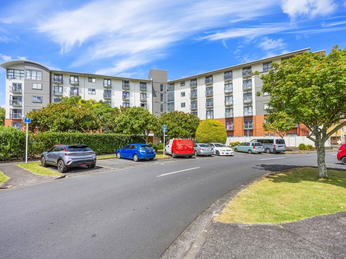 5K/10 Crown Lynn Place, New Lynn, Waitakere City, Auckland