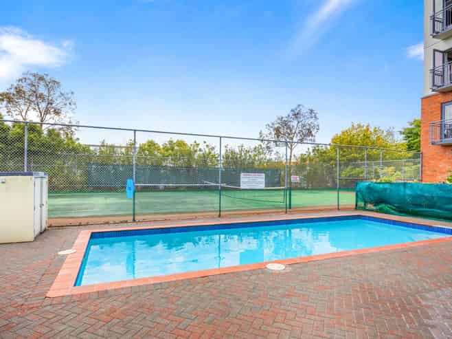 5K/10 Crown Lynn Place, New Lynn