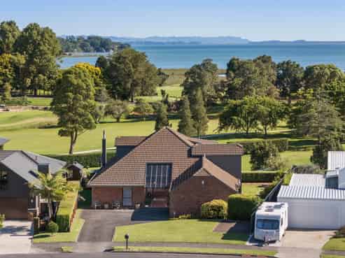 57 Links View Drive, Omokoroa