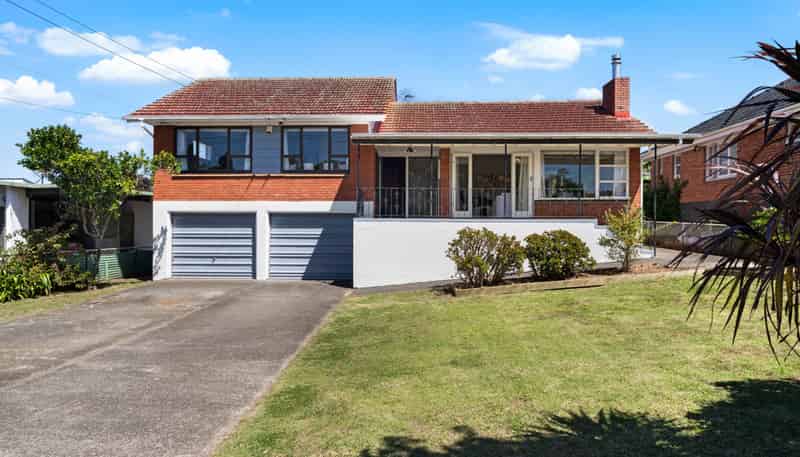 6 Miles Avenue, Papatoetoe