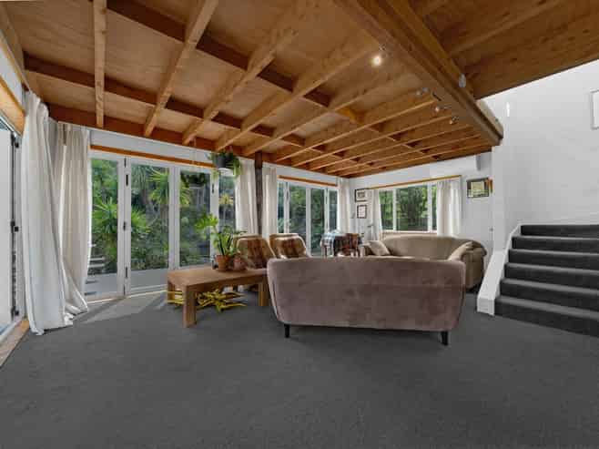 291 Hill Road, The Gardens