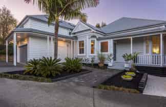 10 Olwyn Place, Greenhithe