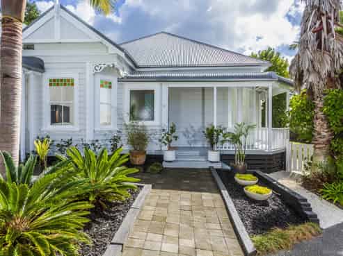 10 Olwyn Place, Greenhithe