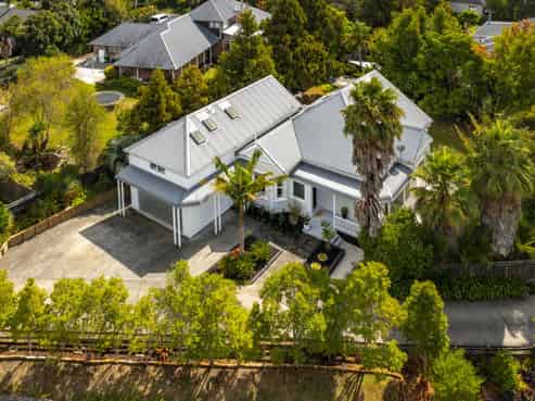 10 Olwyn Place, Greenhithe