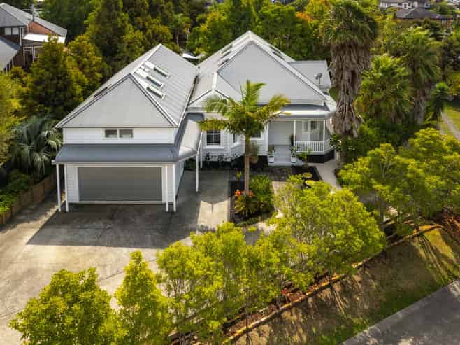 10 Olwyn Place, Greenhithe