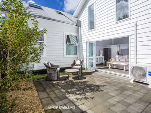 10 Olwyn Place, Greenhithe