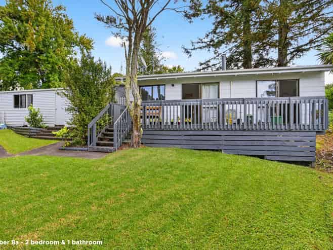 8 Wirihana Road, Titirangi