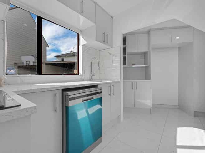 11/19A Gray Avenue, Mangere East