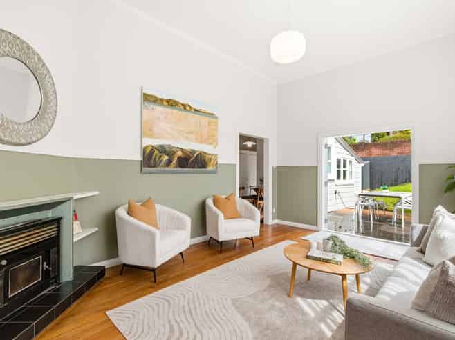 68 The Parade, Island Bay