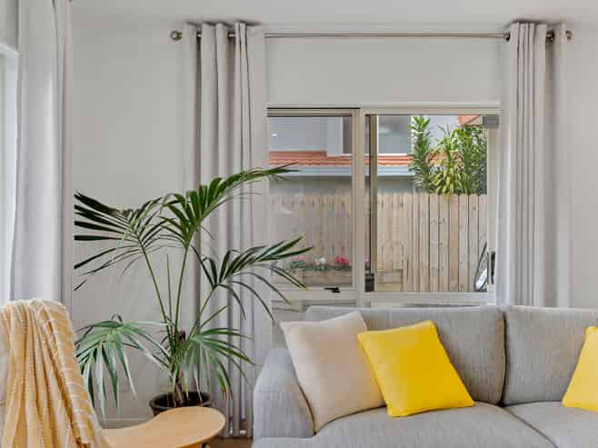 2/1 Mossop Rise, Glenfield