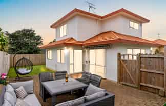 2/1 Mossop Rise, Glenfield