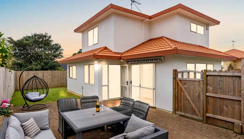 2/1 Mossop Rise, Glenfield