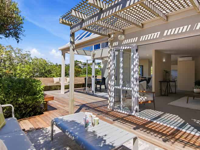 2/99 Hebron Road, Waiake