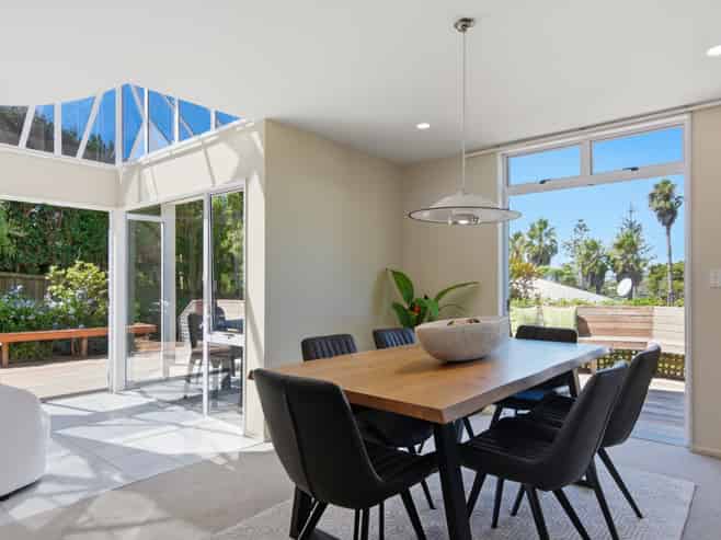 2/99 Hebron Road, Waiake