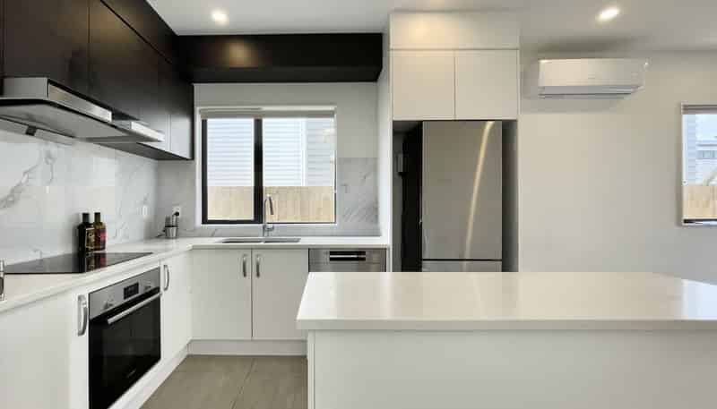 8 Arahopu Place, Papakura