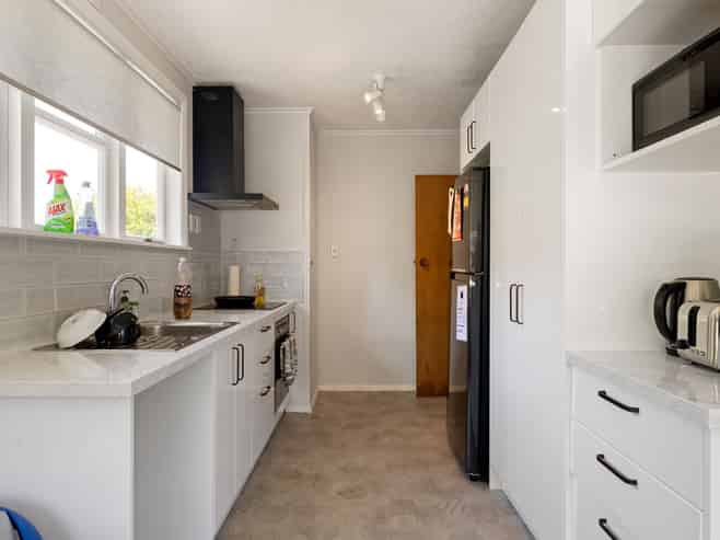 10 Allenby Street, Bader