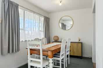 1 Bay Grove, Pukehangi