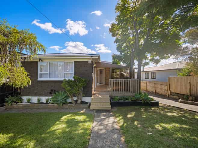 5 Springside Place, New Lynn