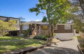 5 Springside Place, New Lynn