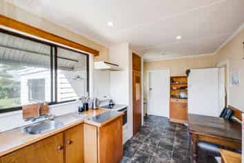 600 Lumsden Road, Akina