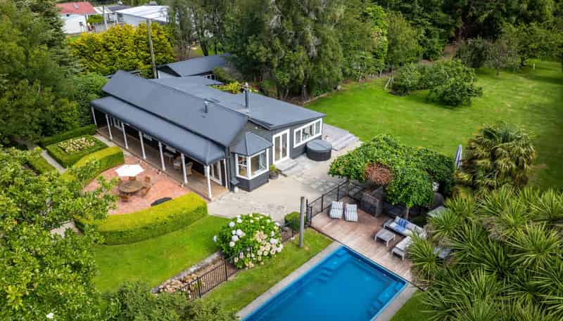 2481 State Highway 2, Greytown