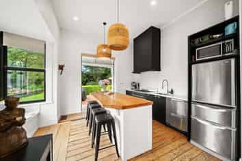 2481 State Highway 2, Greytown