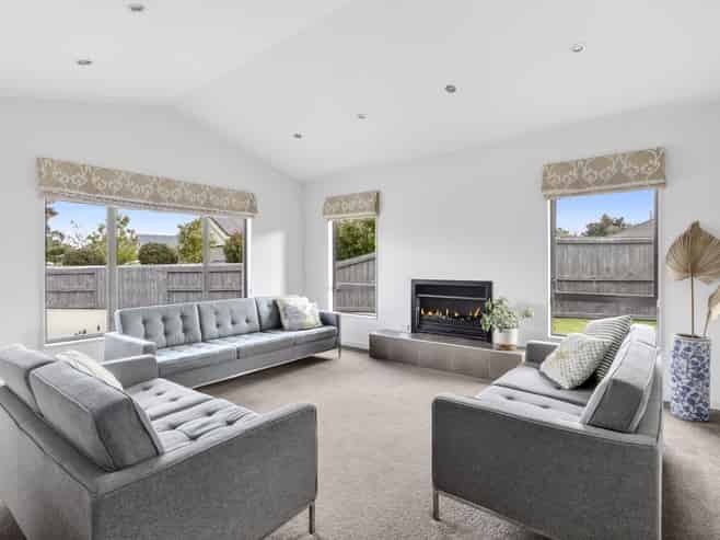 65 Oaklands Drive, Cambridge