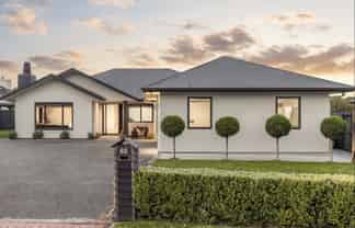 65 Oaklands Drive, Cambridge