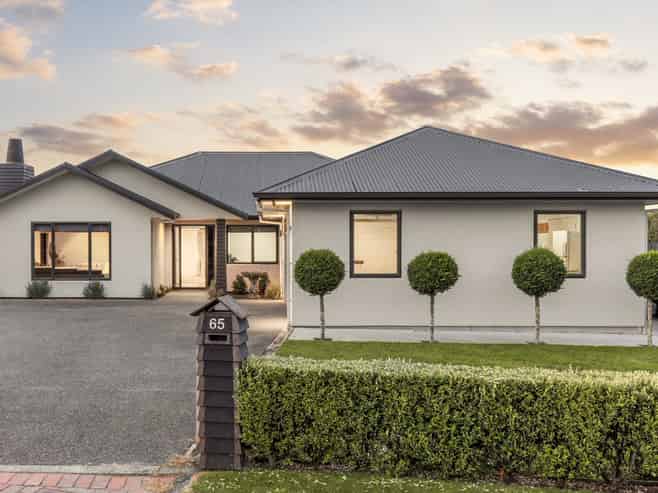 65 Oaklands Drive, Cambridge