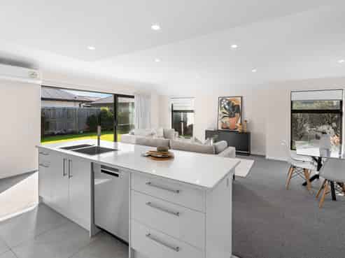 35 Nicolau Avenue, Rolleston