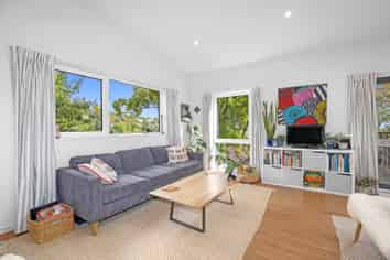 11 Errol Lane, Huntsbury