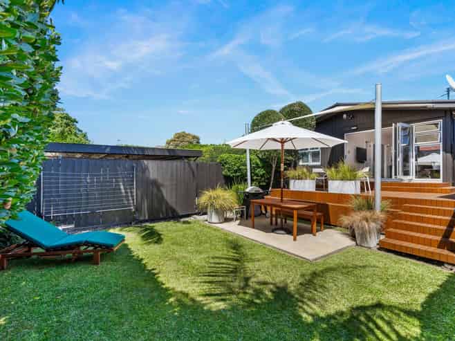 103a Point Chevalier Road, Point Chevalier