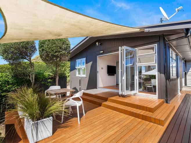 103a Point Chevalier Road, Point Chevalier