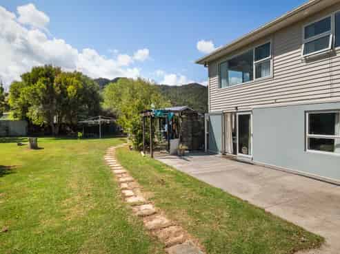 22 Seaview Avenue, Te Puru