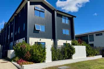 2/59 Neil Avenue, Te Atatu Peninsula