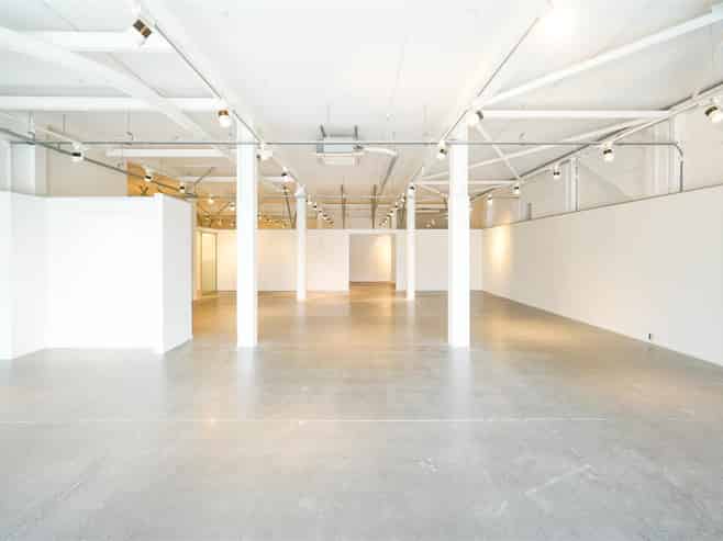 High-Stud Industrial-Style Retail Space