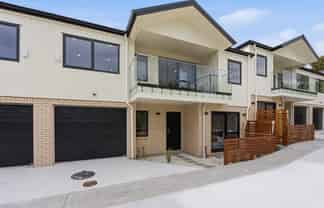 16 Kirby Street, Glendene