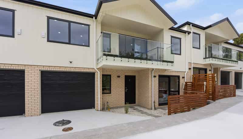 16 Kirby Street, Glendene