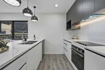 16 Kirby Street, Glendene