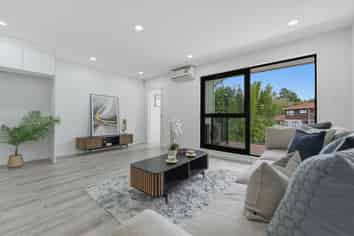 16 Kirby Street, Glendene