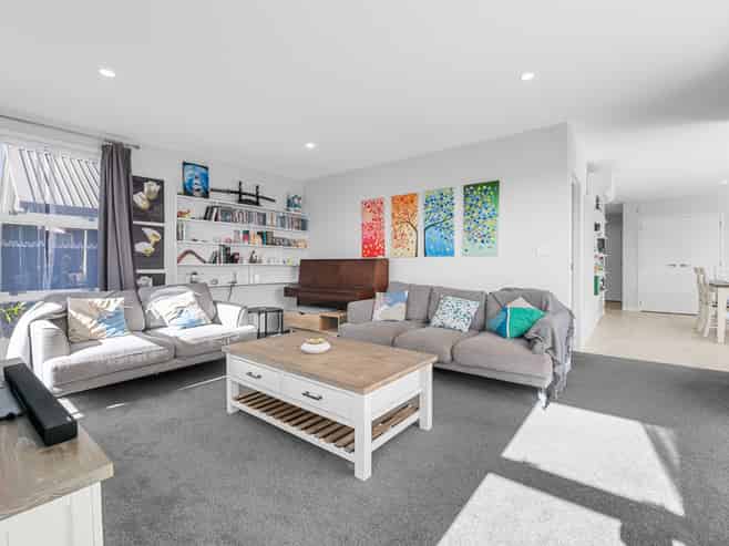 8 Wyrall Way, Chartwell