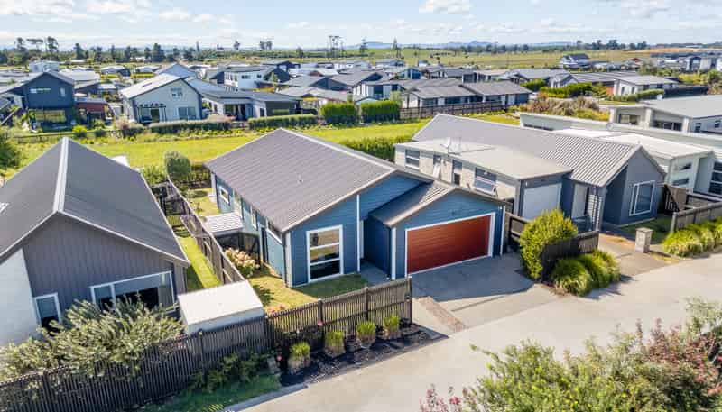 8 Wyrall Way, Chartwell