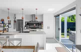 8 Wyrall Way, Chartwell