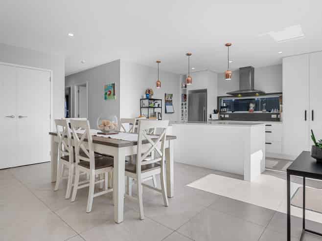 8 Wyrall Way, Chartwell