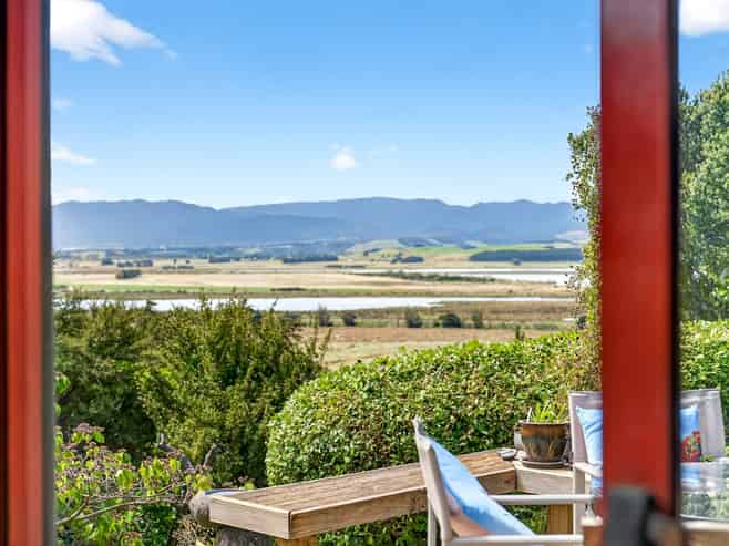 3626 Western Lake Road, Ocean Beach